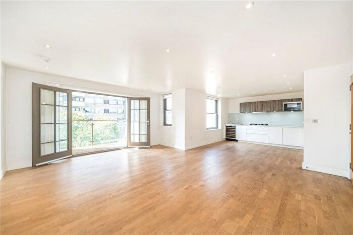 3 Bedroom Flat To Rent In Alexandra Road, South Hampstead, NW8