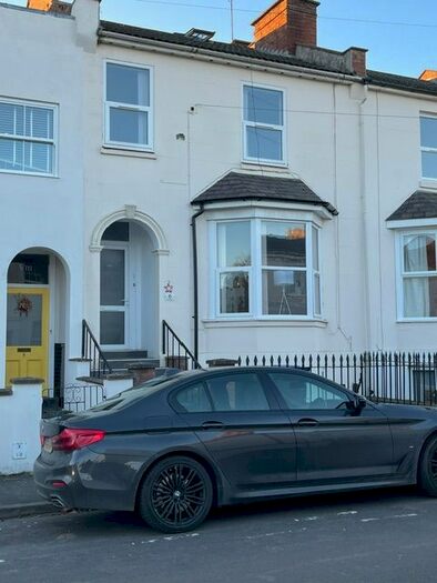 8 Bedroom Terraced House To Rent In Forfield Place, Leamington Spa, CV31