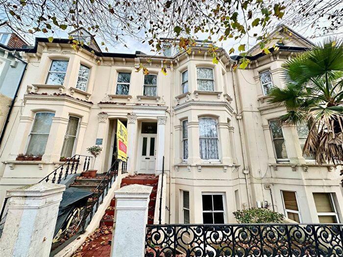 1 Bedroom Flat For Sale In Sackville Road, Hove, BN3
