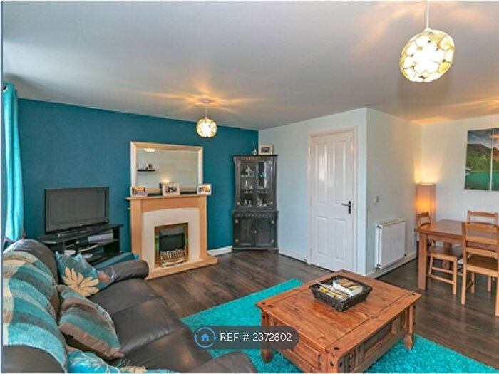 4 Bedroom Semi-Detached House To Rent In Warwick Avenue, Broughton, Milton Keynes, MK10