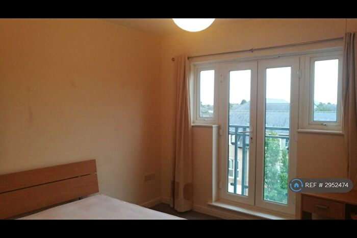 2 Bedroom Flat To Rent In Hampden Gardens, Cambridge, CB1