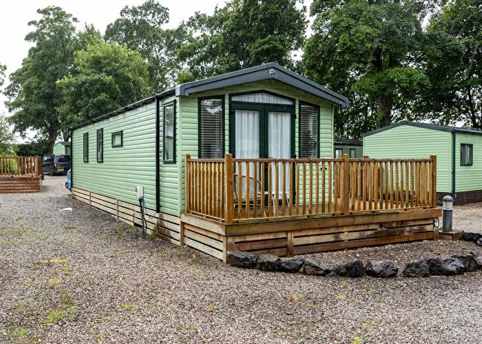 3 Bedroom Park Home For Sale In Flying Horseshoe Caravan Park, Clapham Station, LA2