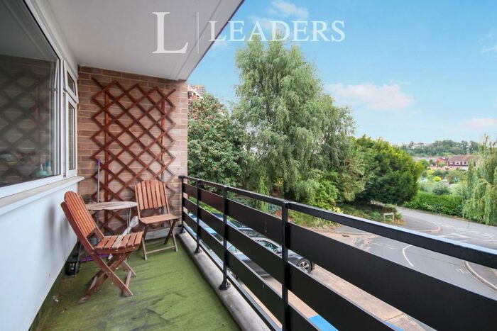 2 Bedroom Apartment To Rent In Alpine Court, Kenilworth, CV8