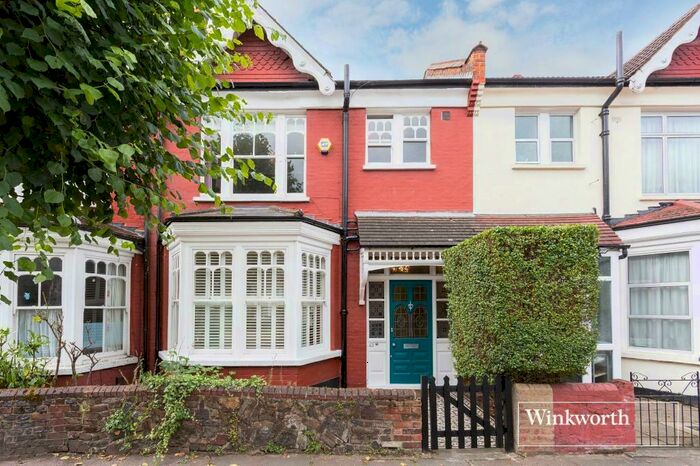 3 Bedroom Terraced House To Rent In Claverley Grove, Finchley, London, N3