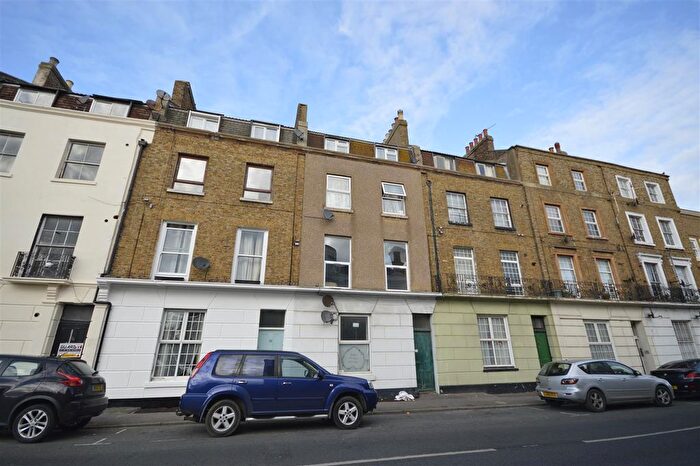 1 Bedroom Flat To Rent In Avenue Road, Herne Bay, CT6
