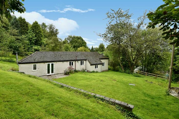 2 Bedroom Detached Bungalow For Sale In Commonside, Cheadle, Stoke-On-Trent, ST10