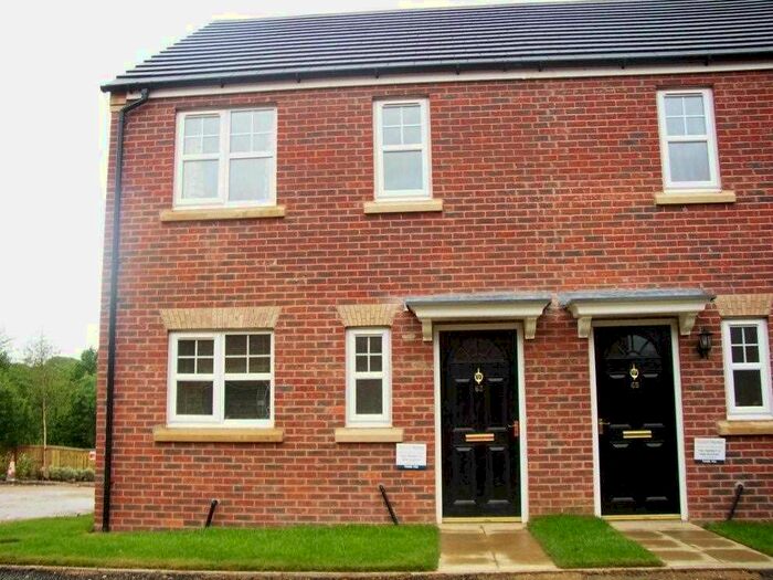 3 Bedroom Semi-Detached House To Rent In Woodcross Avenue, Scunthorpe, DN16