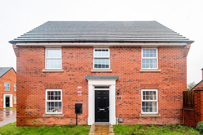 4 Bedroom Detached House For Sale In Heathfield Lane, Birkenshaw, BD11