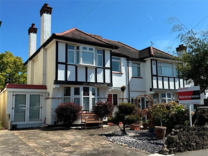 3 Bedroom Semi-Detached House For Sale In Rutland Avenue, Southend-on-Sea, Essex, SS1