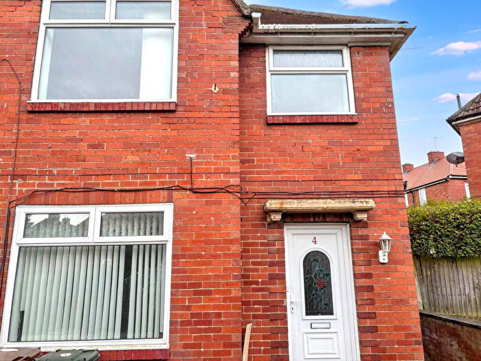 2 Bedroom Semi Detached House To Rent In Queensway, Fenham, Newcastle Upon Tyne, Tyne And Wear, NE4