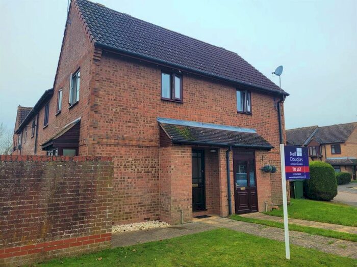 1 Bedroom House To Rent In Parslow Close, Aylesbury, Buckinghamshire, HP21