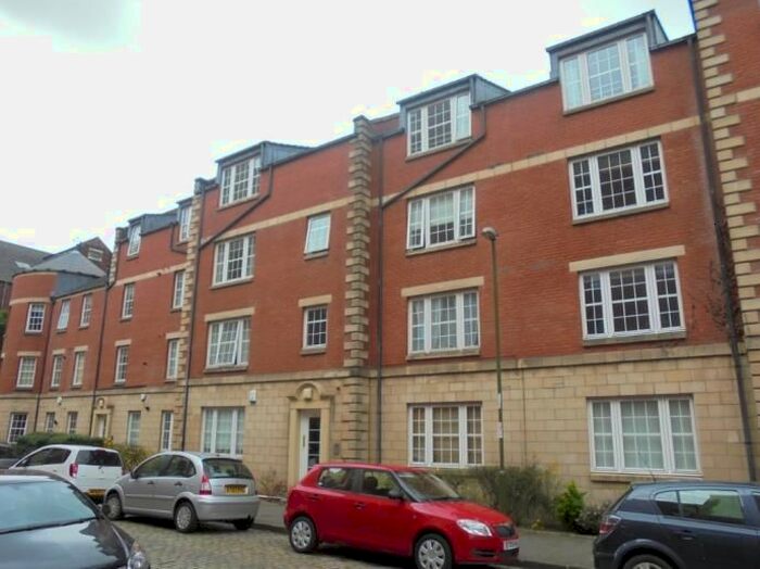 2 Bedroom Flat To Rent In Poplar Lane, Edinburgh, EH6