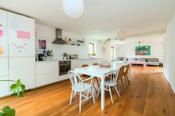4 Bedroom Semi-Detached House To Rent In Reedham Street, London, SE15