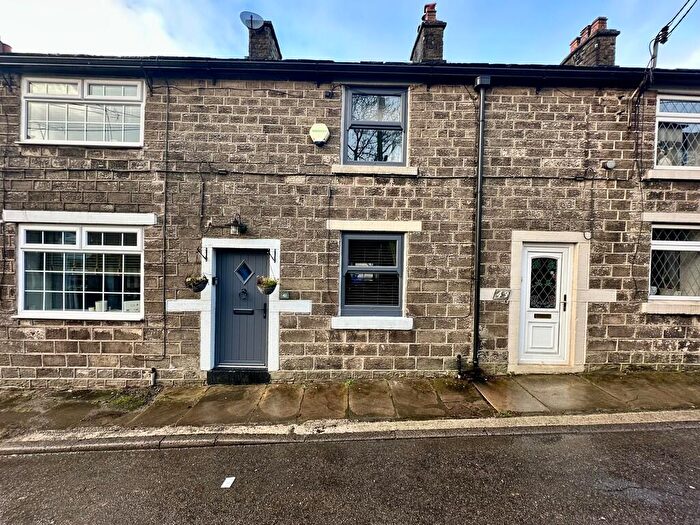 2 Bedroom Terraced House To Rent In Town Lane, Charlesworth, SK13