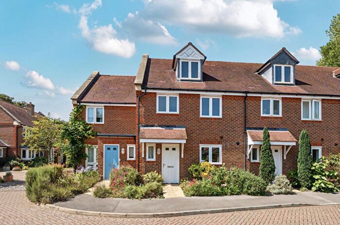 3 Bedroom Terraced House For Sale In Old Common Close, Birdham, PO20