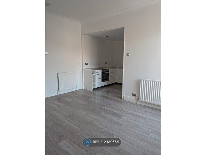 2 Bedroom Flat To Rent In Northcote Street, South Shields, NE33