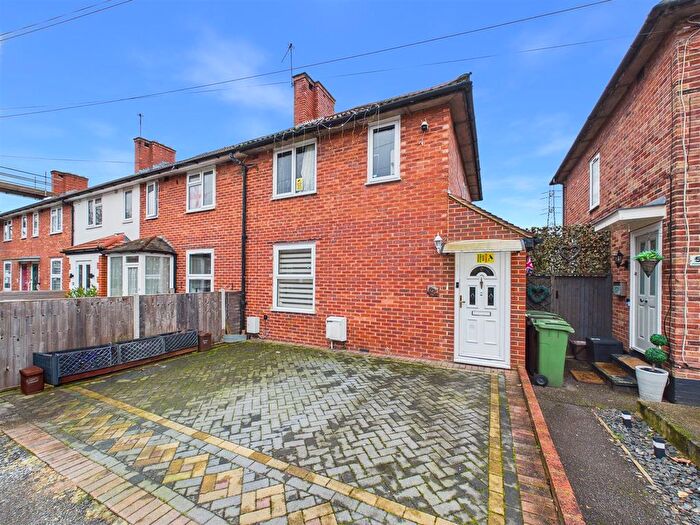 3 Bedroom End Terrace House For Sale In Stavordale Road, Carshalton, SM5