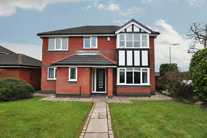 4 Bedroom Detached House For Sale In Manchester Road, Blackrod, Bolton, BL6