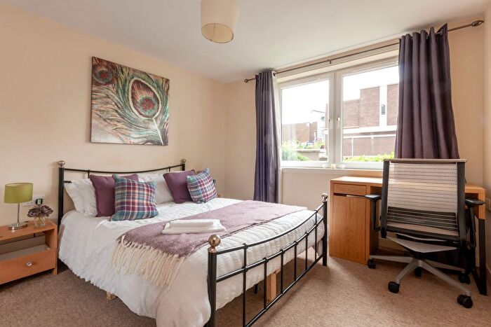 2 Bedroom Flat For Sale In Dee Village, Millburn Street, The City Centre, Aberdeen, AB11