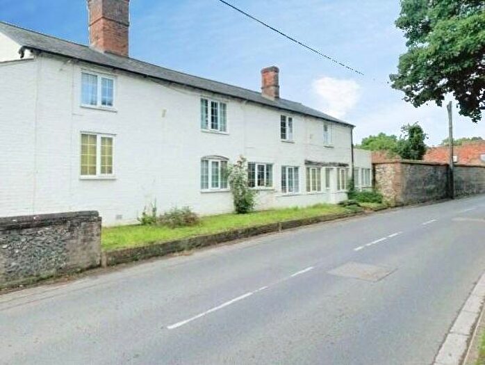 1 Bedroom Flat To Rent In Church Street, Thatcham, RG18