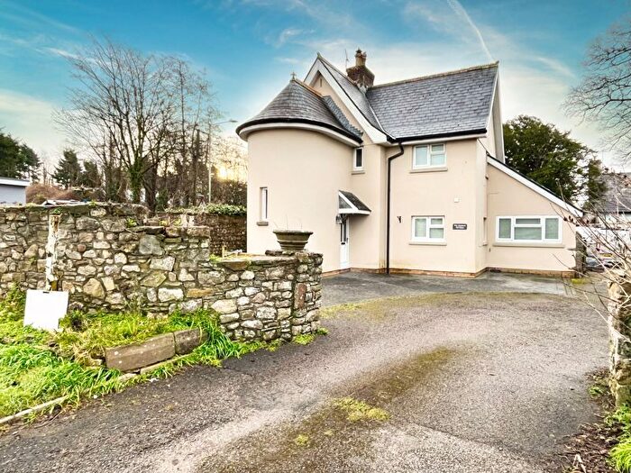 3 Bedroom Detached House For Sale In Porthcawl Road, South Cornelly, Bridgend, CF33