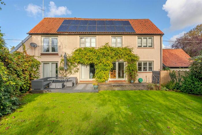 5 Bedroom Detached House For Sale In The Common, Langley Burrell, Chippenham, SN15
