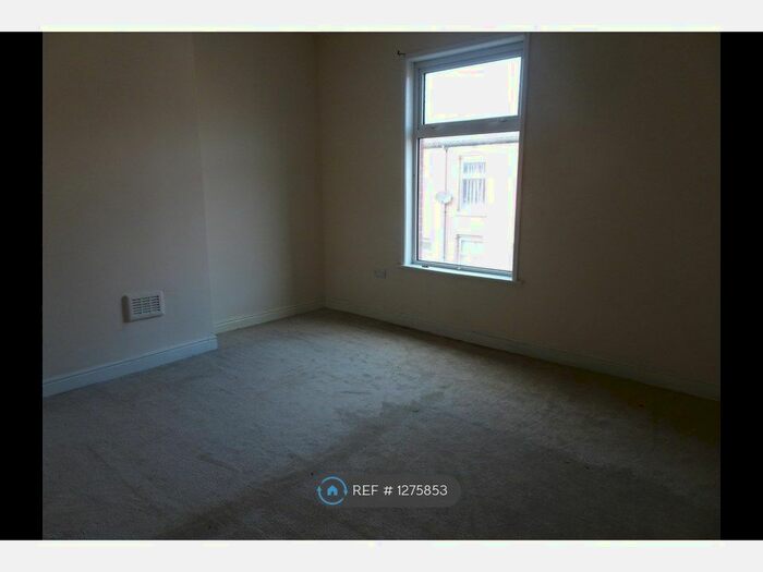 2 Bedroom Terraced House To Rent In Bonsall Street, Blackburn BB2