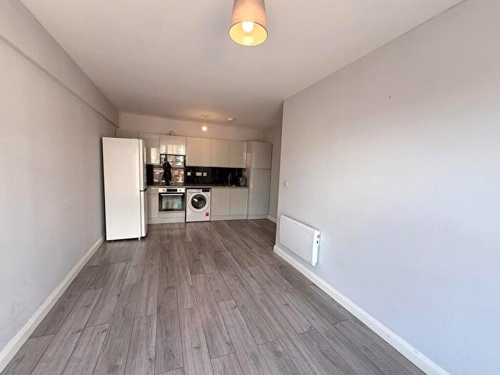 2 Bedroom Apartment To Rent In Station Street, Burton-on-Trent, DE14