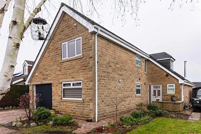 4 Bedroom Detached House For Sale In Carrfield Road, Barwick In Elmet, Leeds, LS15