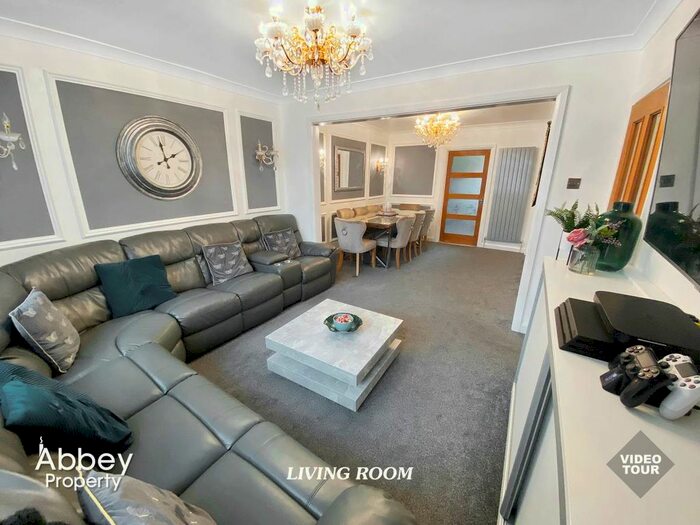 4 Bedroom Semi-Detached House To Rent In Blundell Road, Luton, LU3