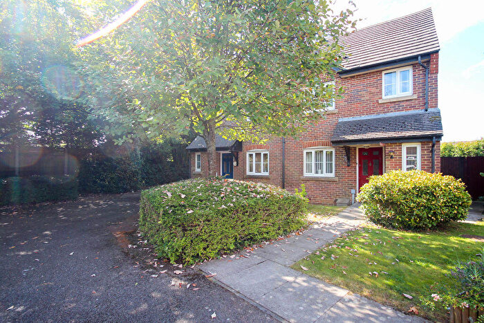 3 Bedroom Semi Detached House For Sale In Hawkinge, Folkestone, CT18