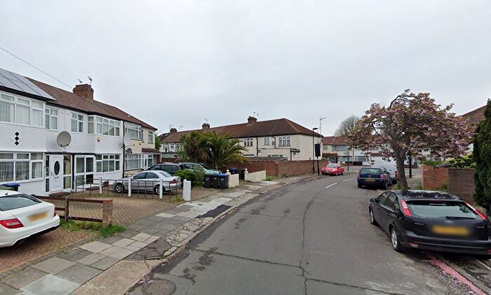 3 Bedroom Semi-Detached House To Rent In Scarborough Road, London, N9