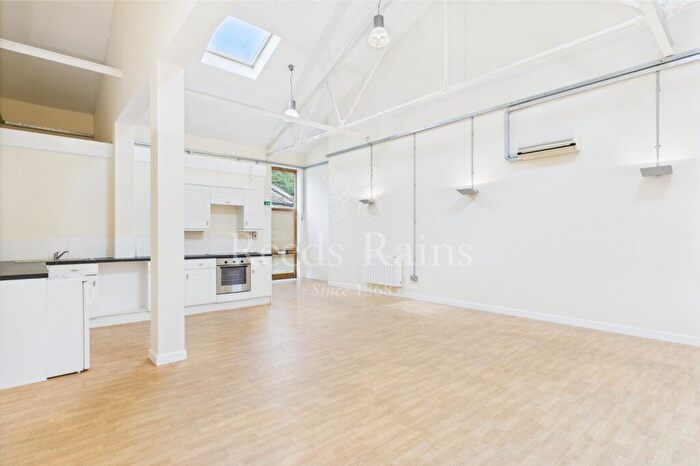 Apartment To Rent In Eynsford Road, Swanley, Kent, BR8