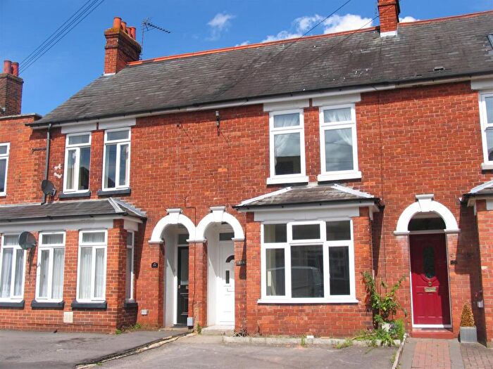 3 Bedroom Terraced House To Rent In Rectory Road, Farnborough, GU14