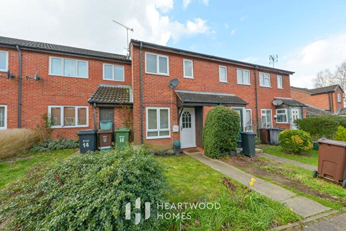 2 Bedroom Terraced House To Rent In Field Close, Sandridge, St. Albans, AL4