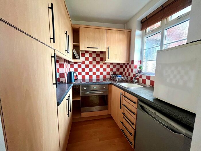 1 Bedroom Property To Rent In Wilmslow Road, Manchester, M20