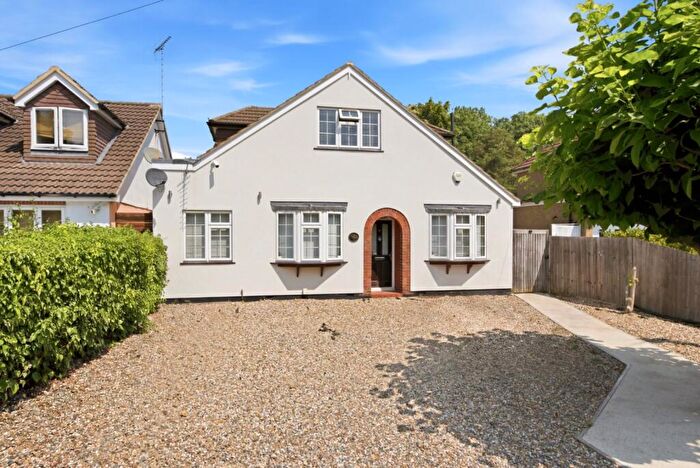 4 Bedroom Detached House For Sale In North Riding, Bricket Wood, St. Albans, Hertfordshire, AL2