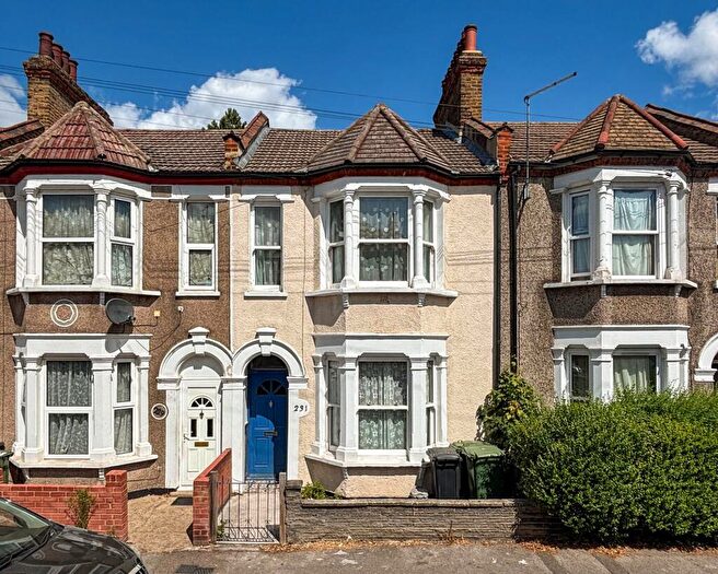 3 Bedroom Terraced House For Sale In Leahurst Road, Hither Green, SE13