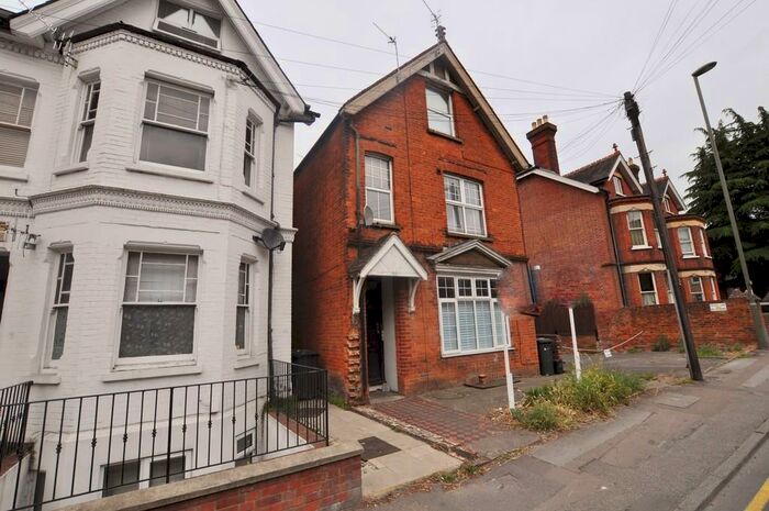 1 Bedroom Flat To Rent In York Road, GU1