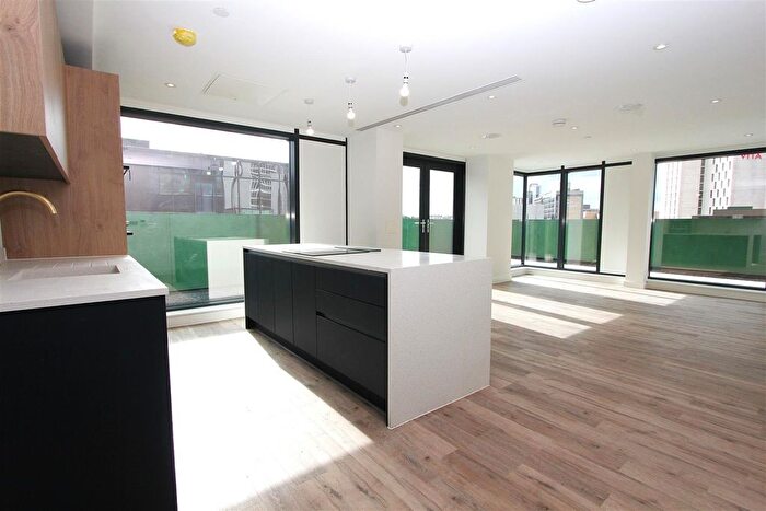 3 Bedroom Flat To Rent In Great George Street, Leeds, LS1