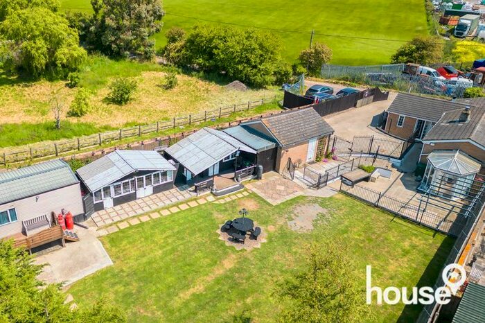 3 Bedroom Semi-Detached Bungalow For Sale In Lower Road, Minster On Sea, Sheerness, ME12