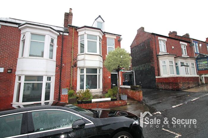 3 Bedroom Maisonette To Rent In Roman Road, South Shields, NE33