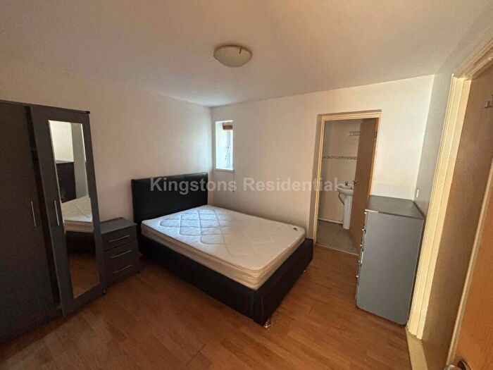 1 Bedroom Flat To Rent In Carlisle Street, Adamsdown, CF24