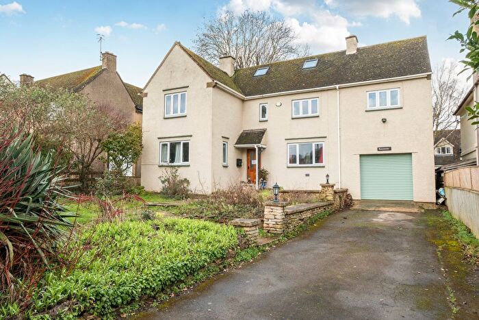 5 Bedroom Detached House For Sale In Foxmoor Lane, Stroud, GL5