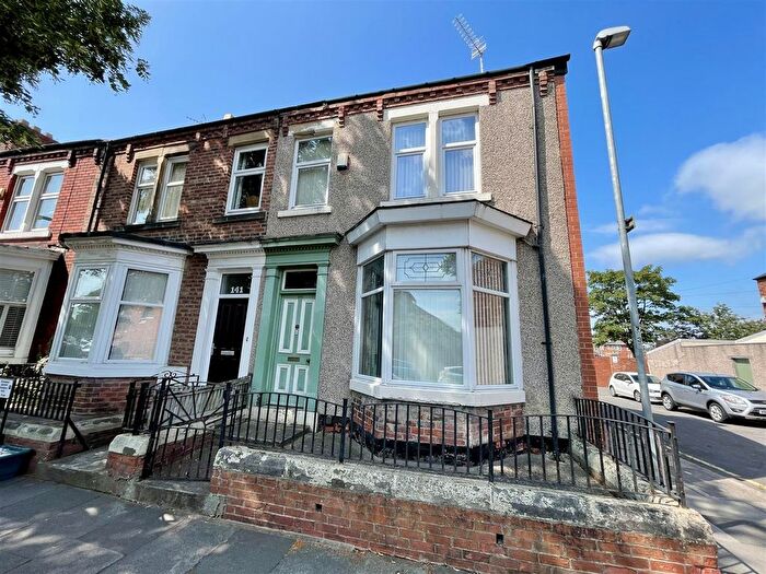 3 Bedroom End Of Terrace House For Sale In Greenbank Road, Darlington, DL3