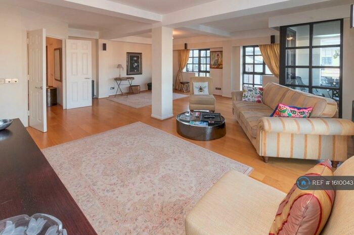 4 Bedroom Penthouse To Rent In Rope Street, London, SE16