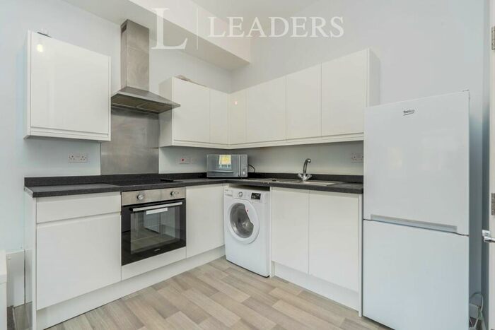 2 Bedroom Apartment To Rent In London Road Southampton, SO15