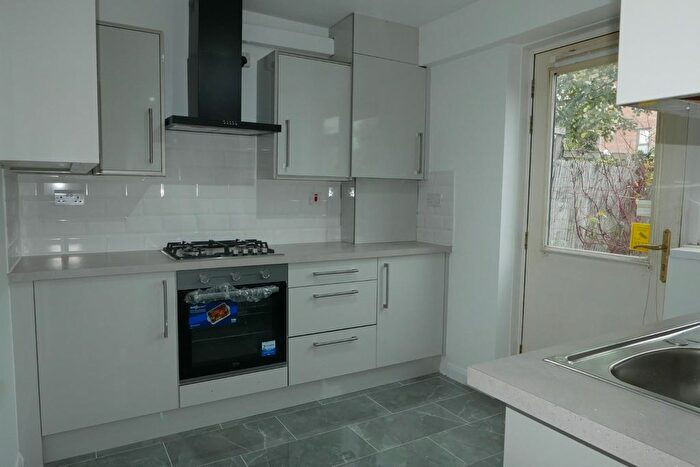 2 Bedroom Property To Rent In Lynett Road, Dagenham, RM8