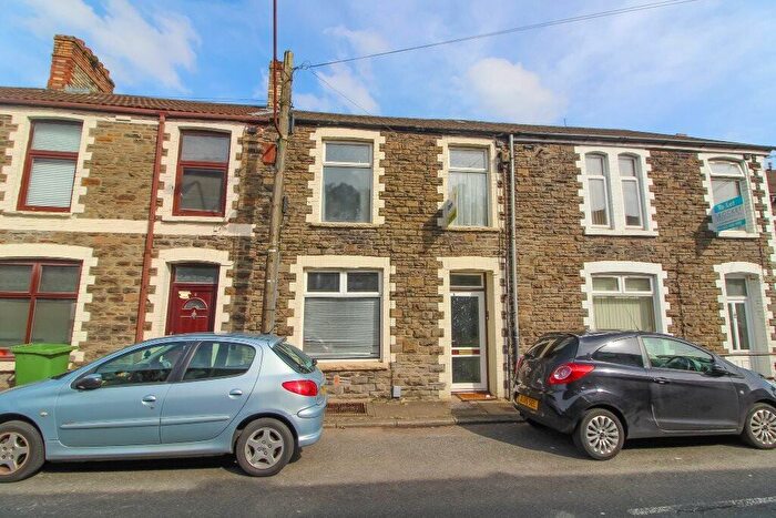 1 Bedroom House To Rent In Wood Road, Treforest, CF37