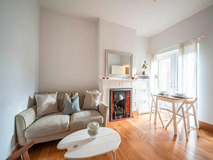 1 Bedroom Flat To Rent In London Borough Of Lewisham, SE6
